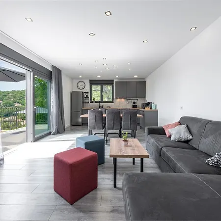 Apartament Family Nest Mlini